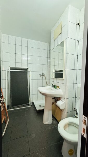 Dristor, Metrou, centrala proprie, apartament la pret de garsoniera,